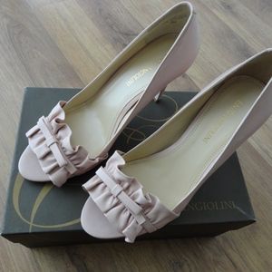 99% new Enzo Angiolini pink high heel